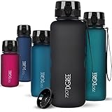 720°DGREE Trinkflasche 1,5 Liter “uberBottle“ softTouch +Sieb - BPA-Frei - XL Wasserflasche...